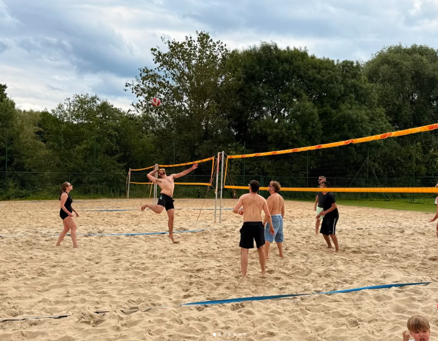 Participants EBISU au volley-ball